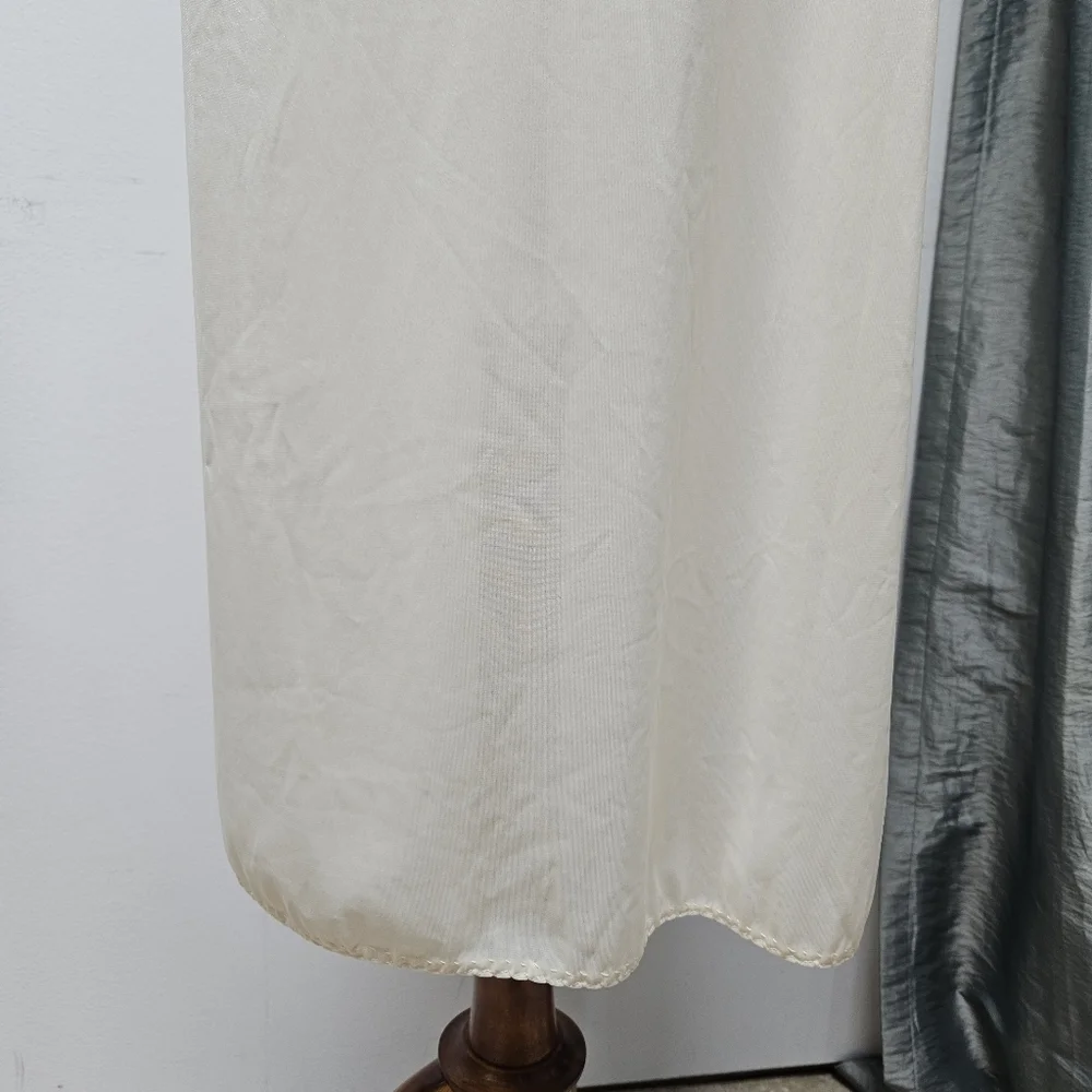 Wonder Maid Pull On Slip Dress Silky Nylon Womens Sz. 36 Cream Y2K Bias Romantic
